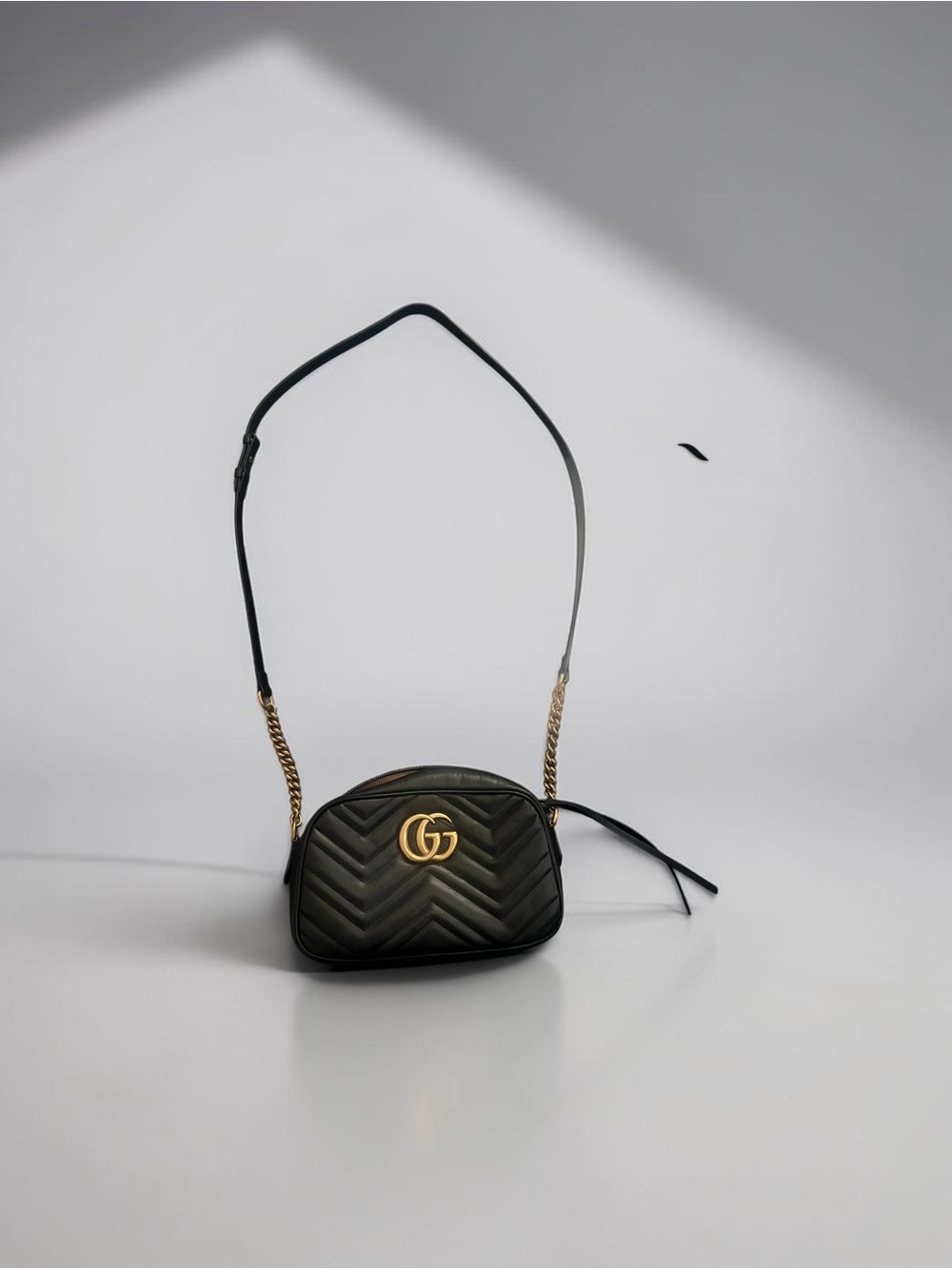 Gucci Double G Marmont Small Crossbody Bag with Gold Hardware - Picture 1 of 3